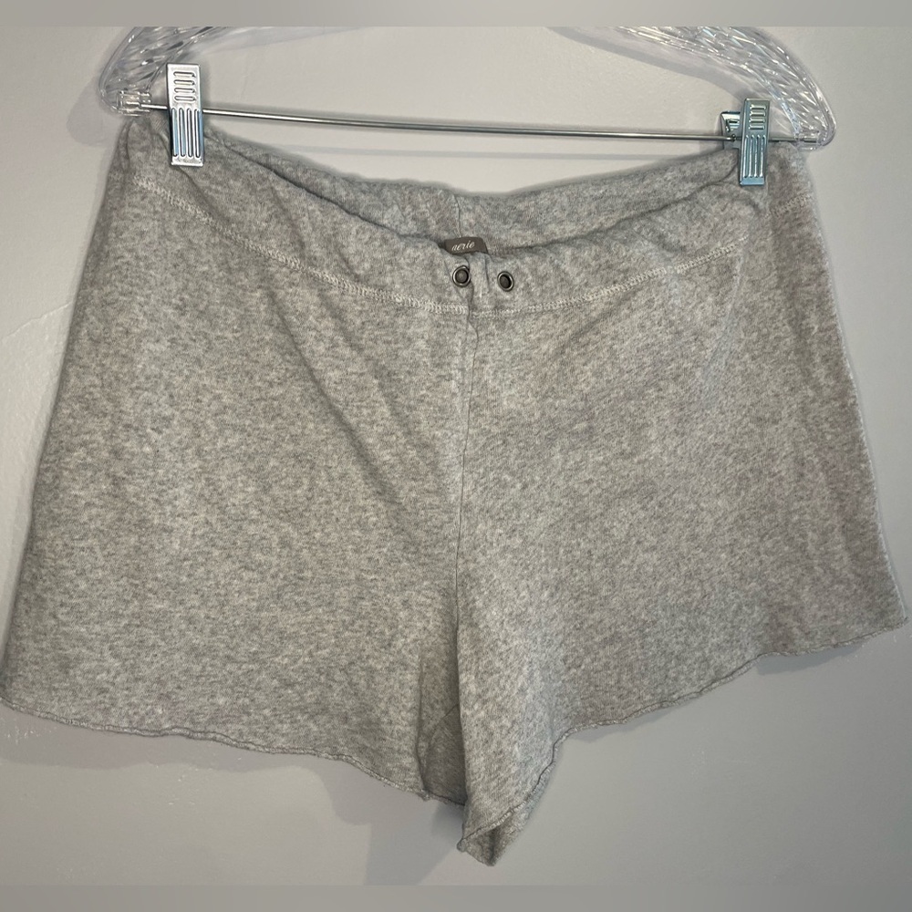 Aerie Women's Size Medium Gray Heathered Sweatpant Lounge Shorts Sleep Comfy